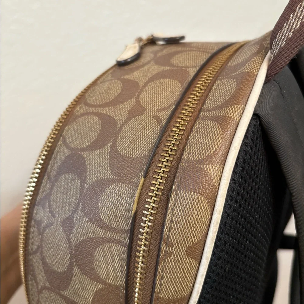 Coach Brown and Cream Backpack - Picture 6 of 16